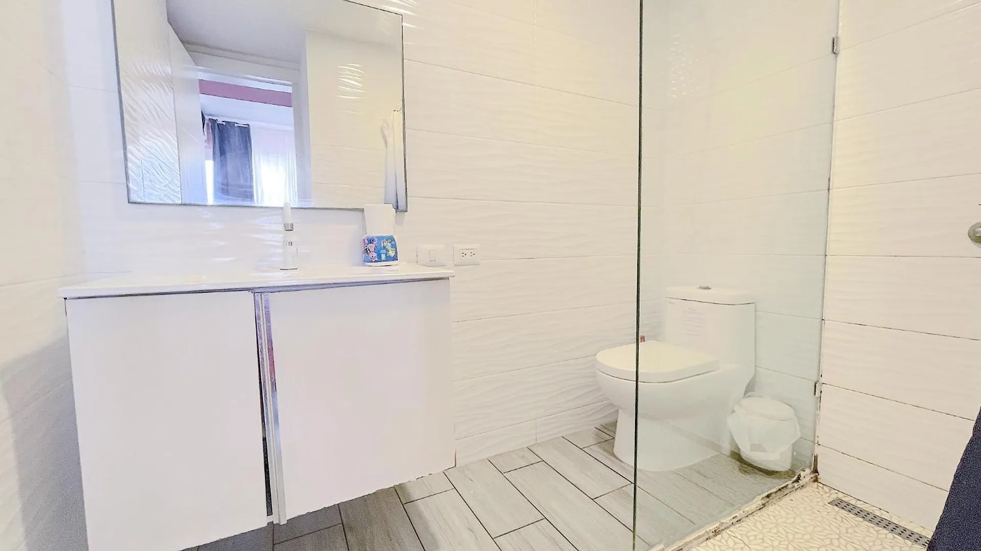 Ducassi Suites Rooms & Beach - Playa Bavaro - Wifi - Parking - Rooftop Pool & Spa  Punta Cana Apartamento