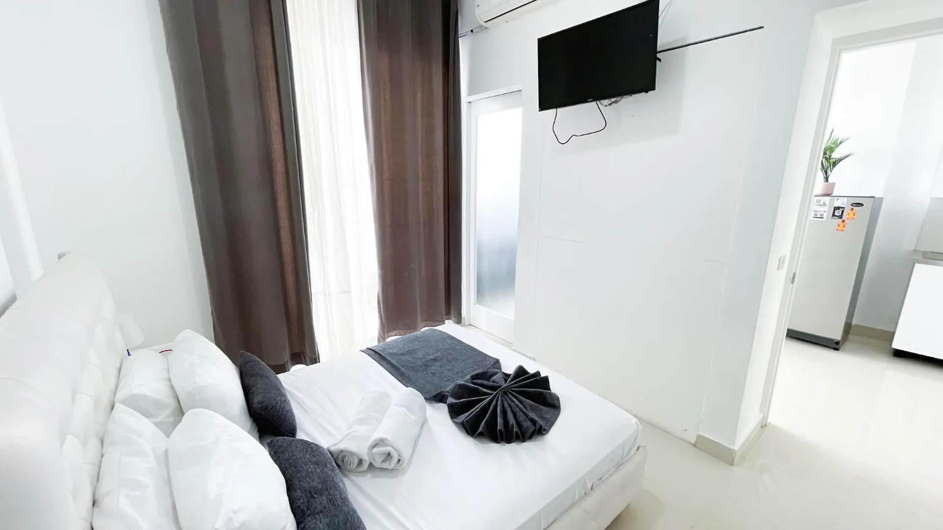 Ducassi Suites Rooms & Beach - Playa Bavaro - Wifi - Parking - Rooftop Pool & Spa  Punta Cana