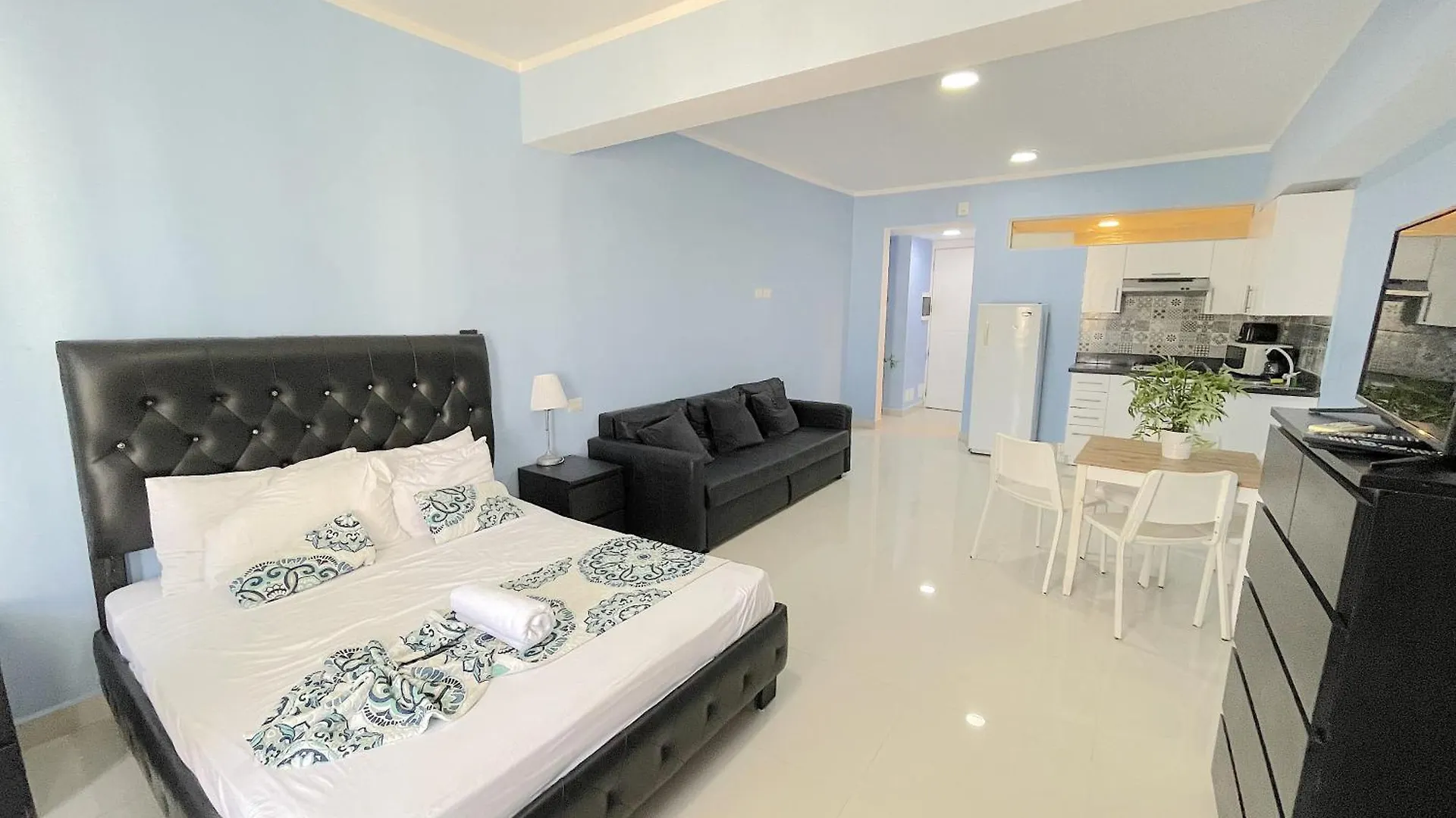 Apartamento Ducassi Suites Rooms & Beach - Playa Bavaro - Wifi - Parking - Rooftop Pool & Spa  Punta Cana